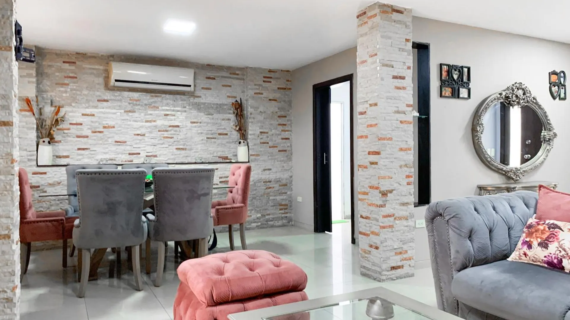 펜션 과야킬 Amplia Casa Moderna En Altos Del Rio 빌라